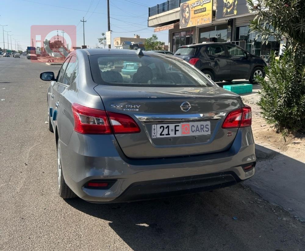 نيسان سنترا